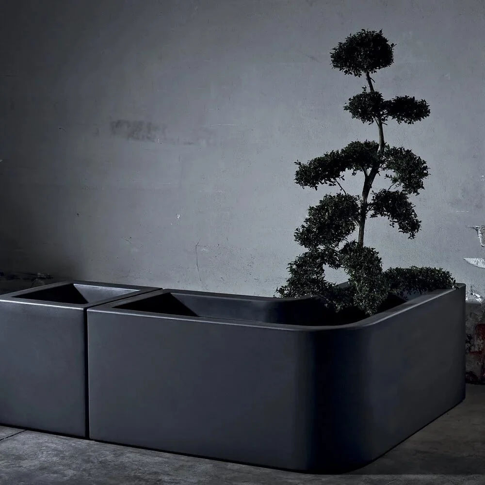 Кашпо 21ST GardenArt Fenice, угловое 100