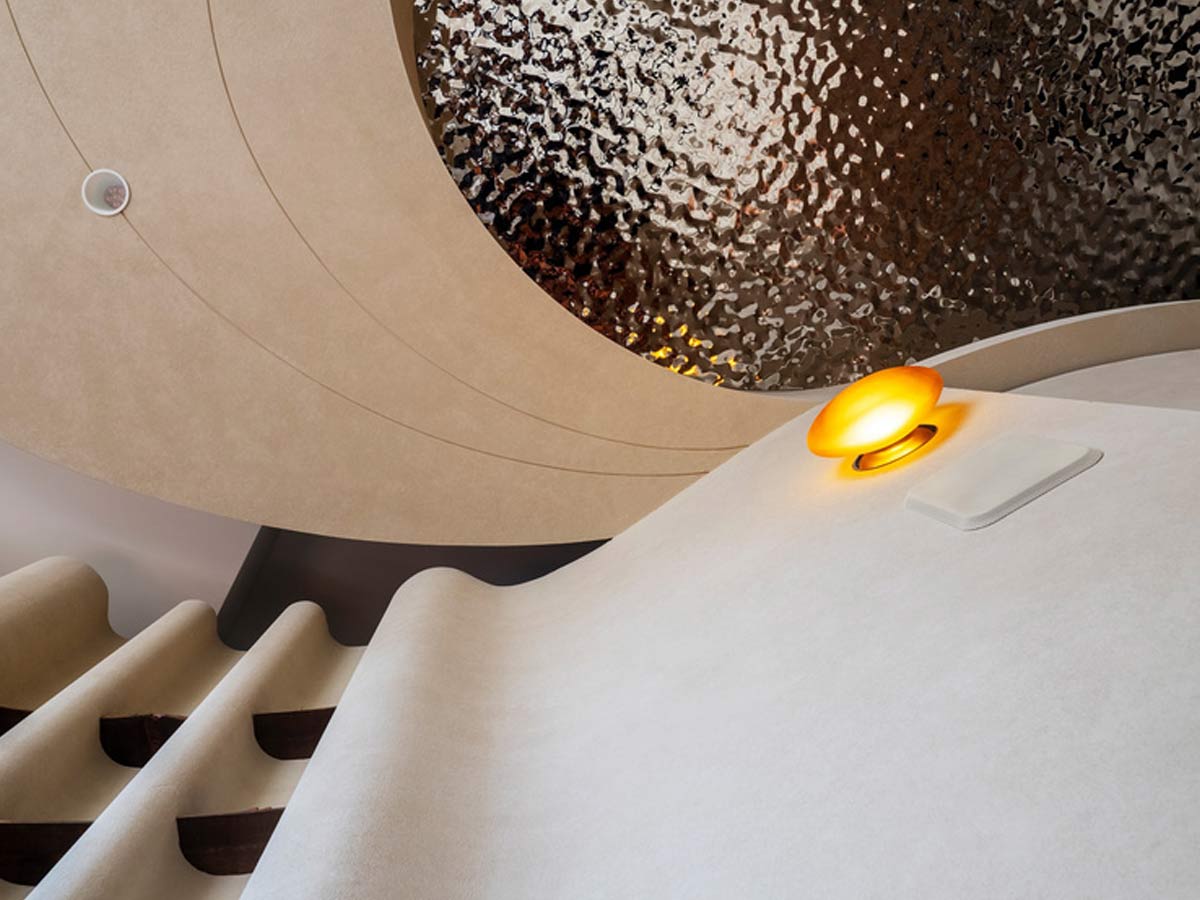 A-N-D Pebble Ceiling Wall Lamp