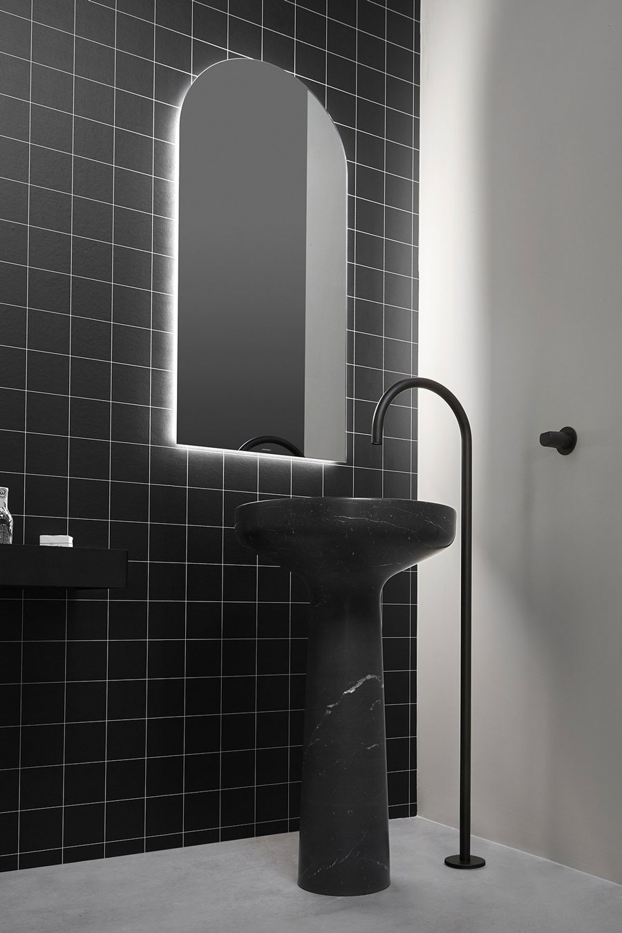 Antoniolupi Ago185 Pedestal Washbasin