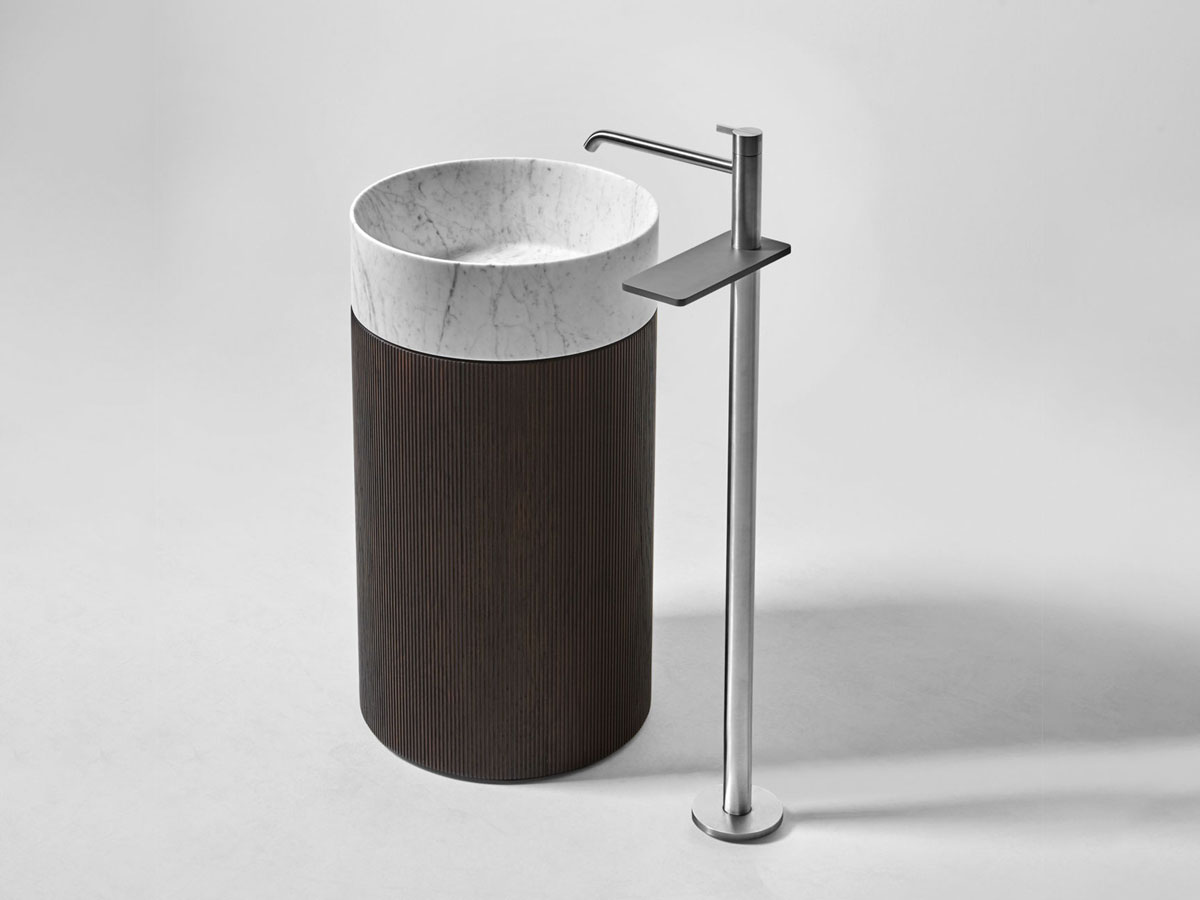 Antoniolupi Essentia Freestanding Single Lever Sink Mixer