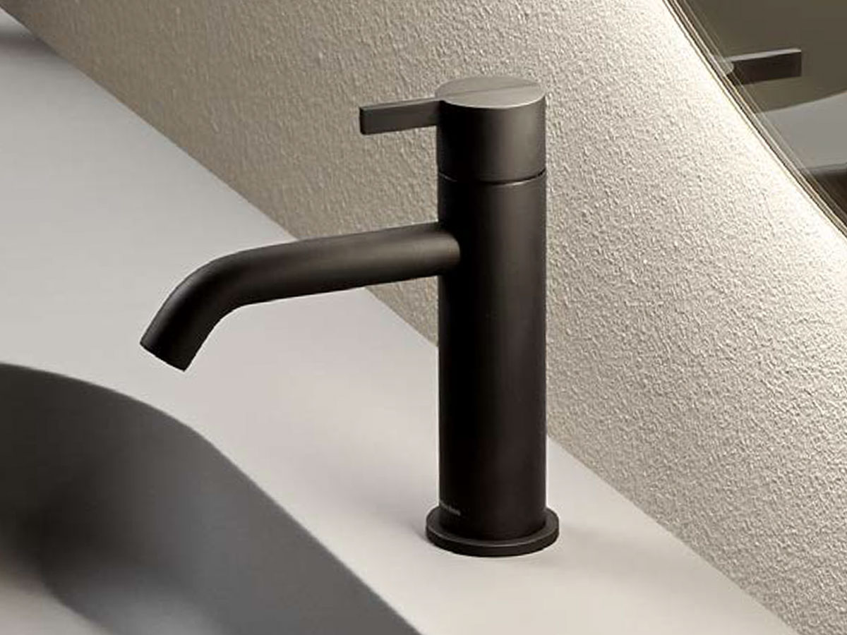 Antoniolupi Essentia Single Lever Basin Mixer Lacquered