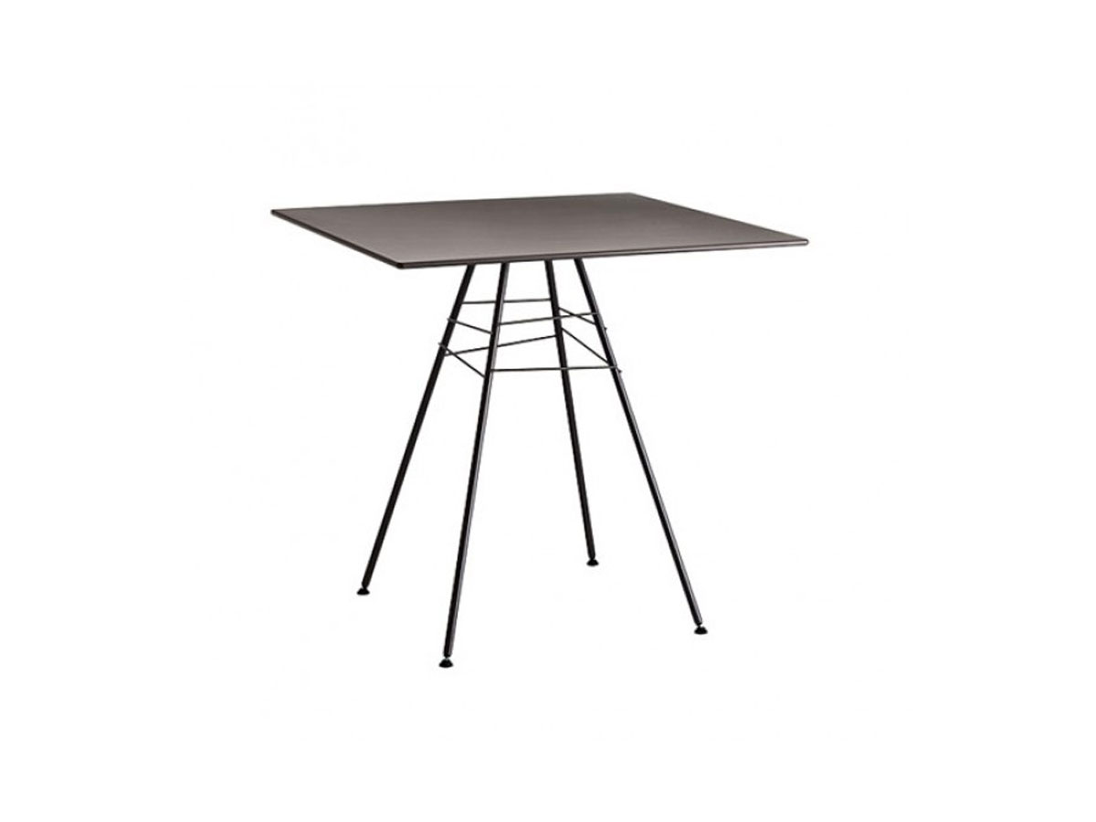 Arper Leaf Square Table