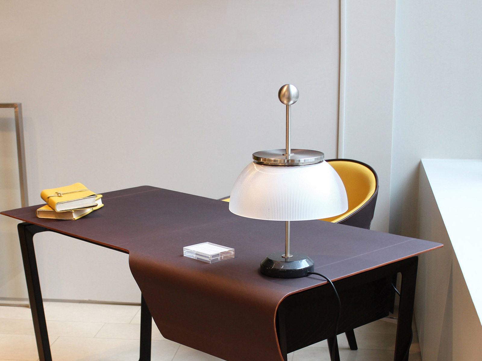 Artemide Alfa Table Lamp