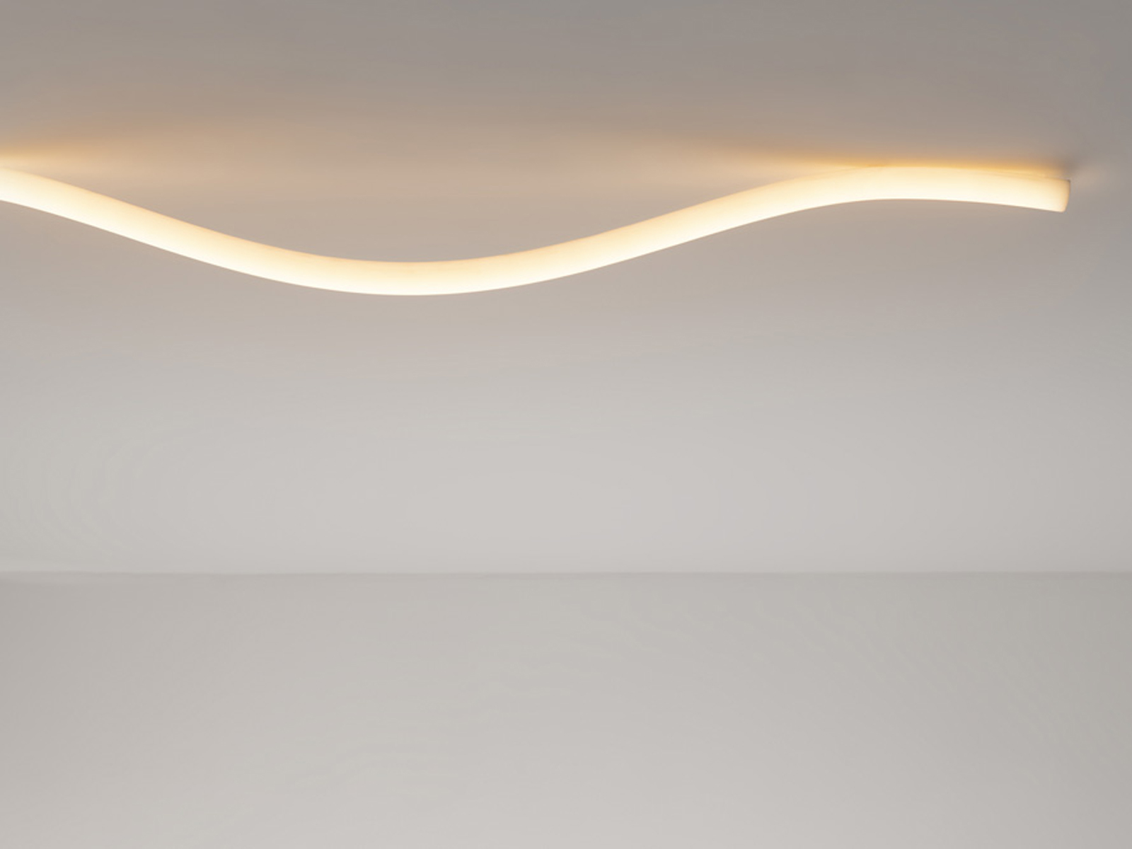 Artemide La Linea Architectural Lamp
