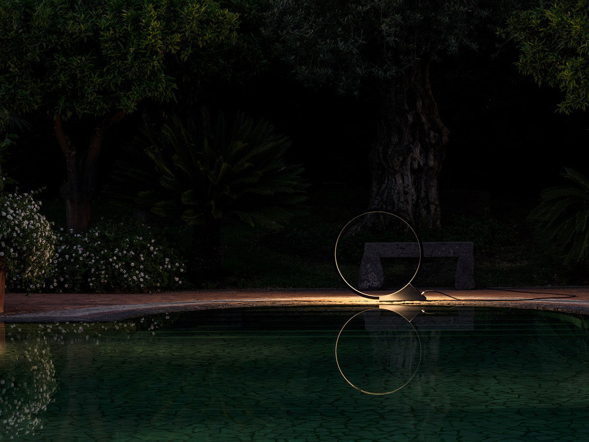 Artemide O T073030 Floor Lamp Outdoor