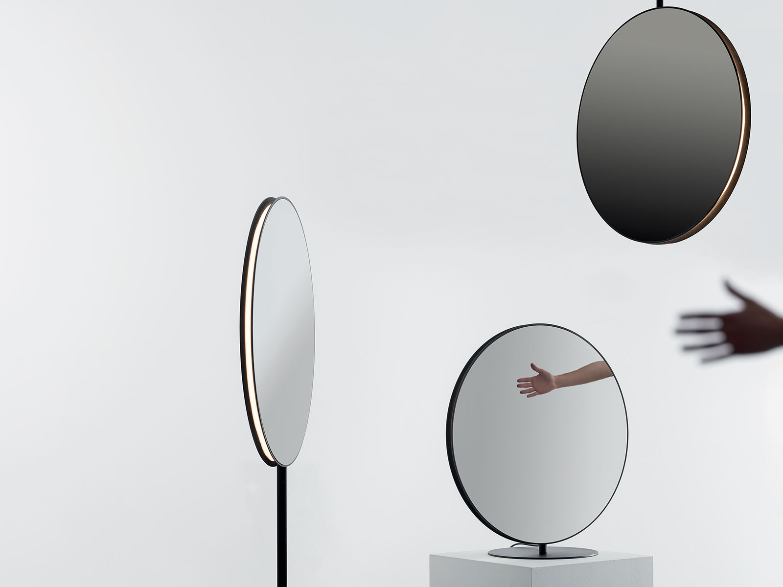 Artemide Seores Floor Lamp 180