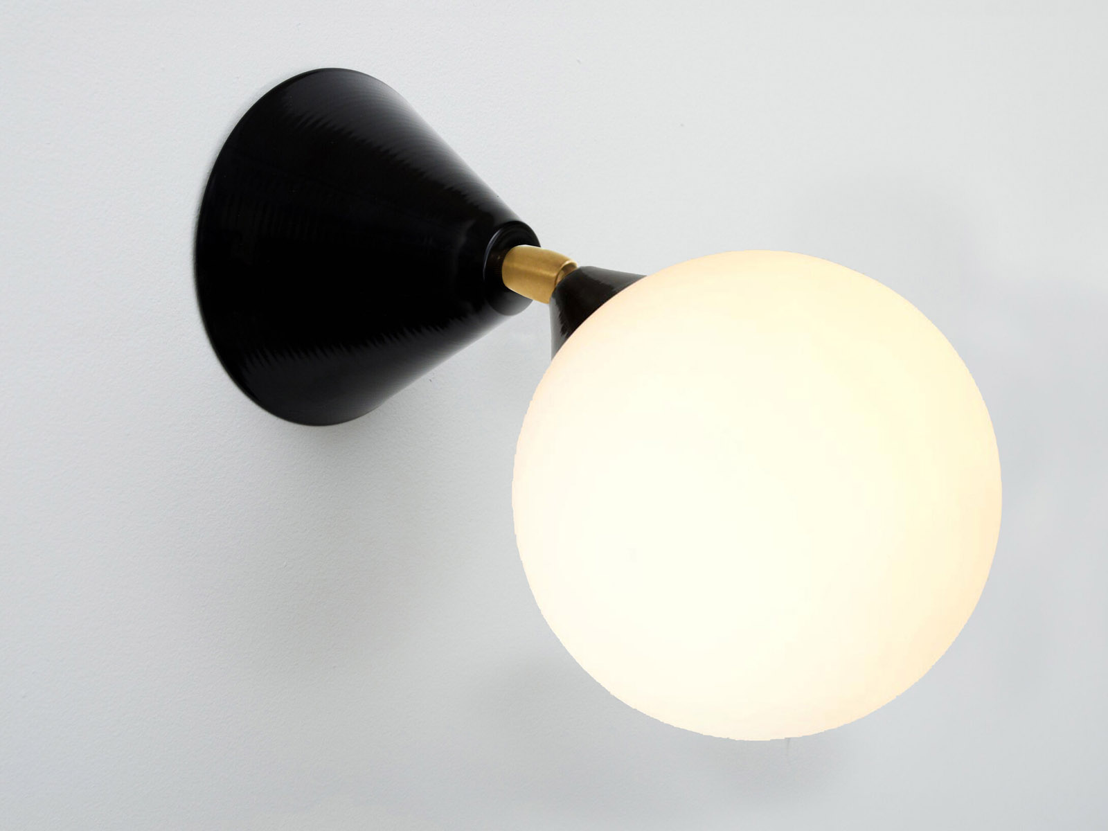Бра Atelier Areti Cone Sphere