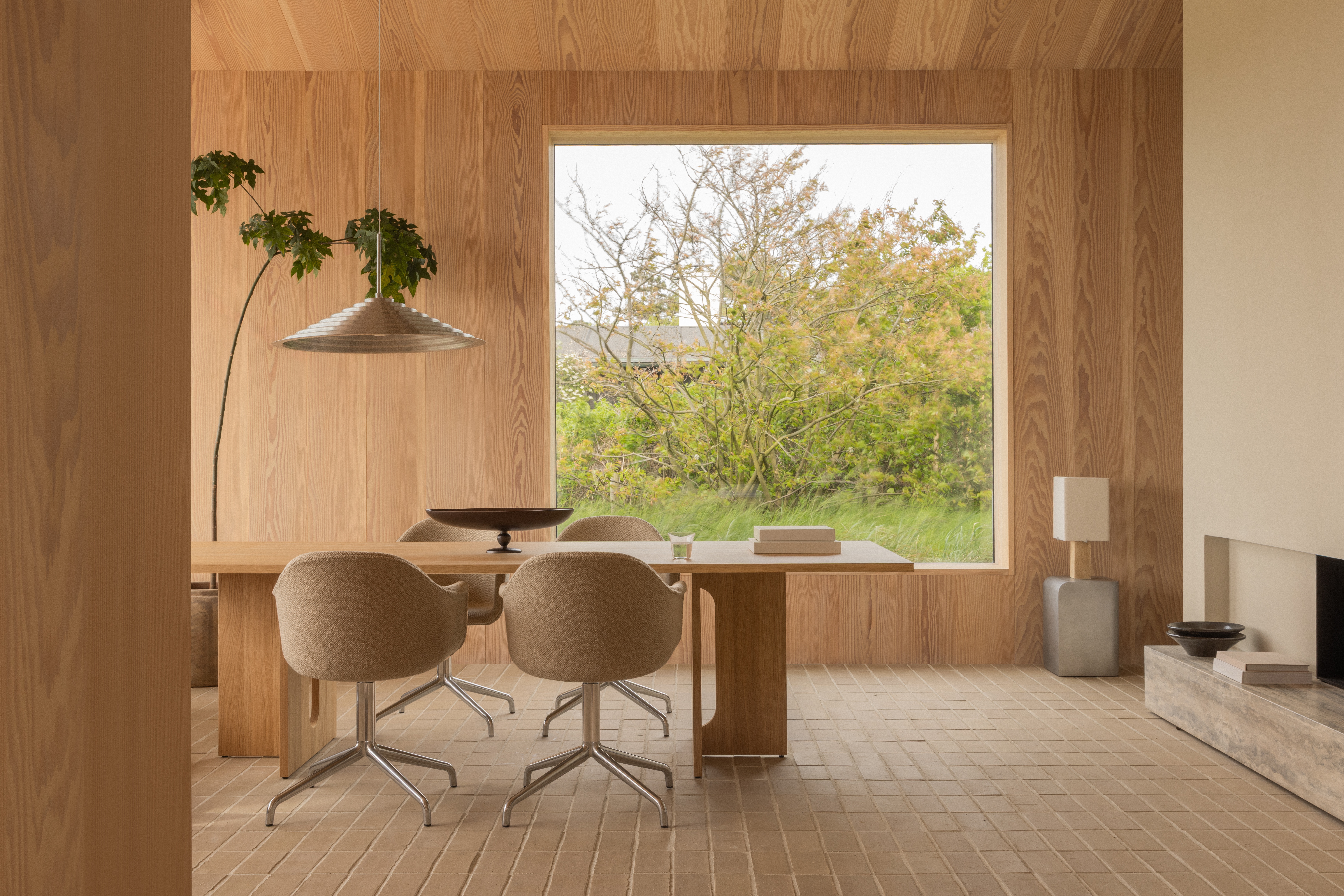 Audo Copenhagen Androgyne Dining Table