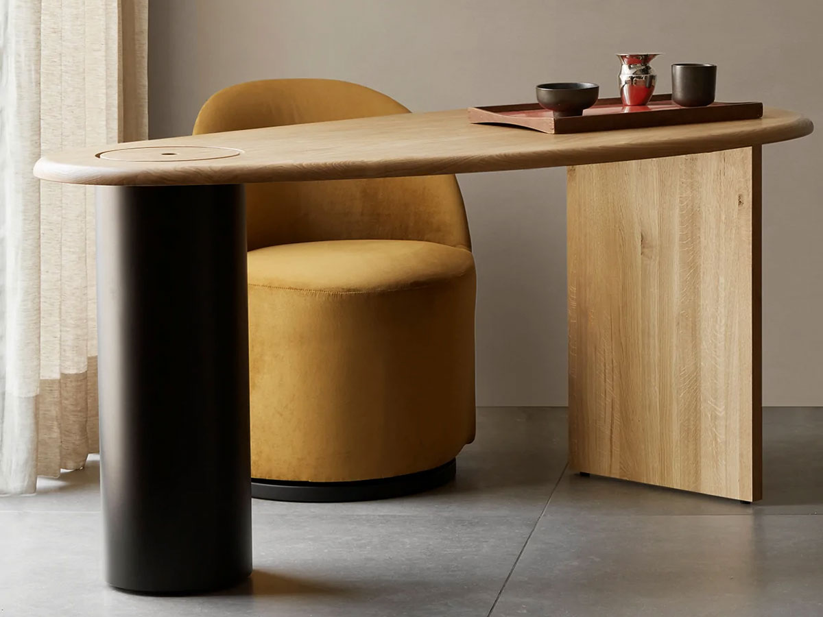 Audo Copenhagen Tearoom Swivel Side Chair