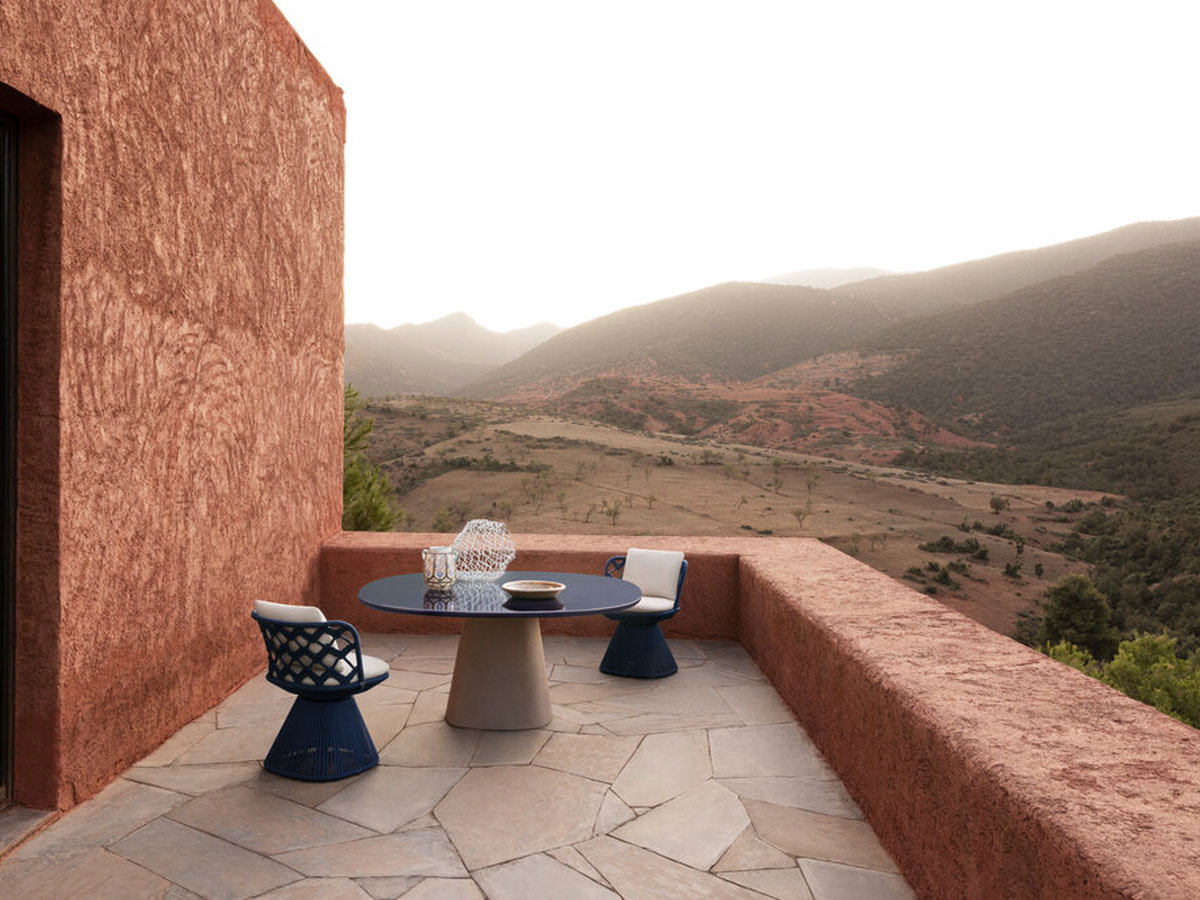 B B Italia Allure O Table Outdoor 155