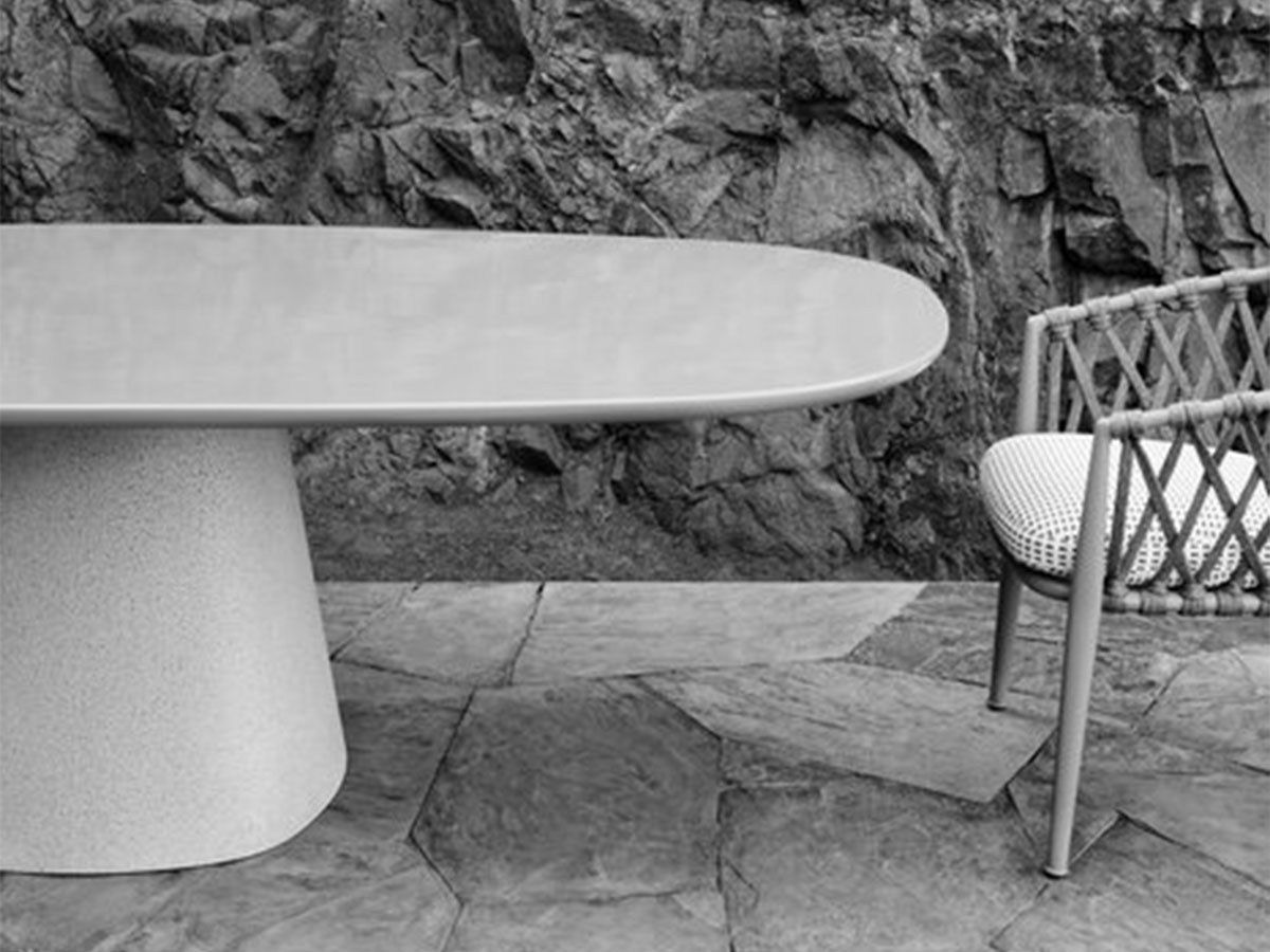 B B Italia Allure O Table Outdoor 225