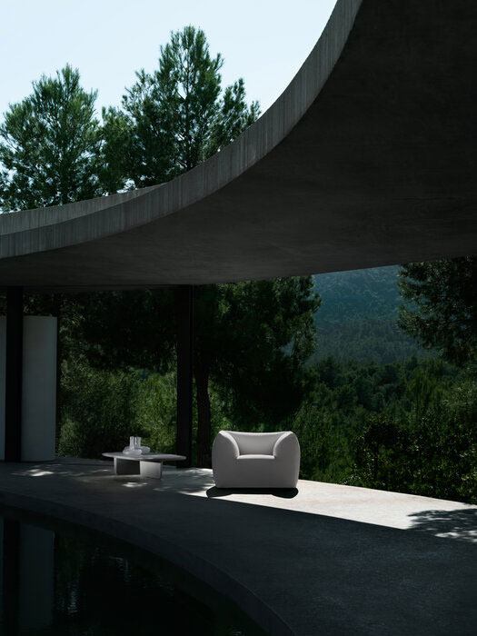 B B Italia La Bambola Outdoor Armchair