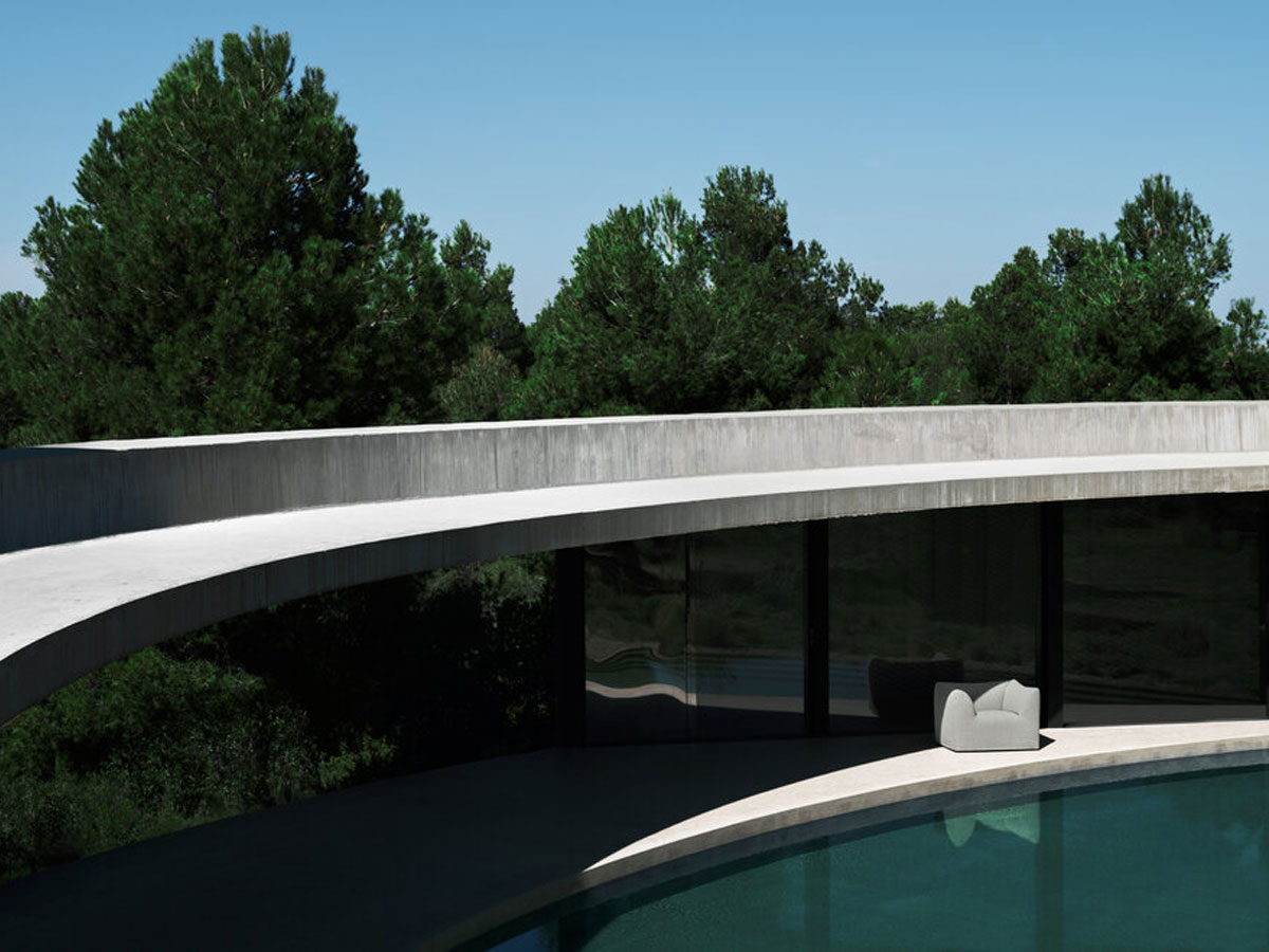 B B Italia La Bambola Outdoor Armchair