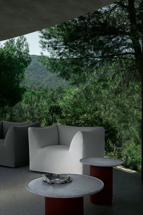 B B Italia Button Outdoor Coffee Table