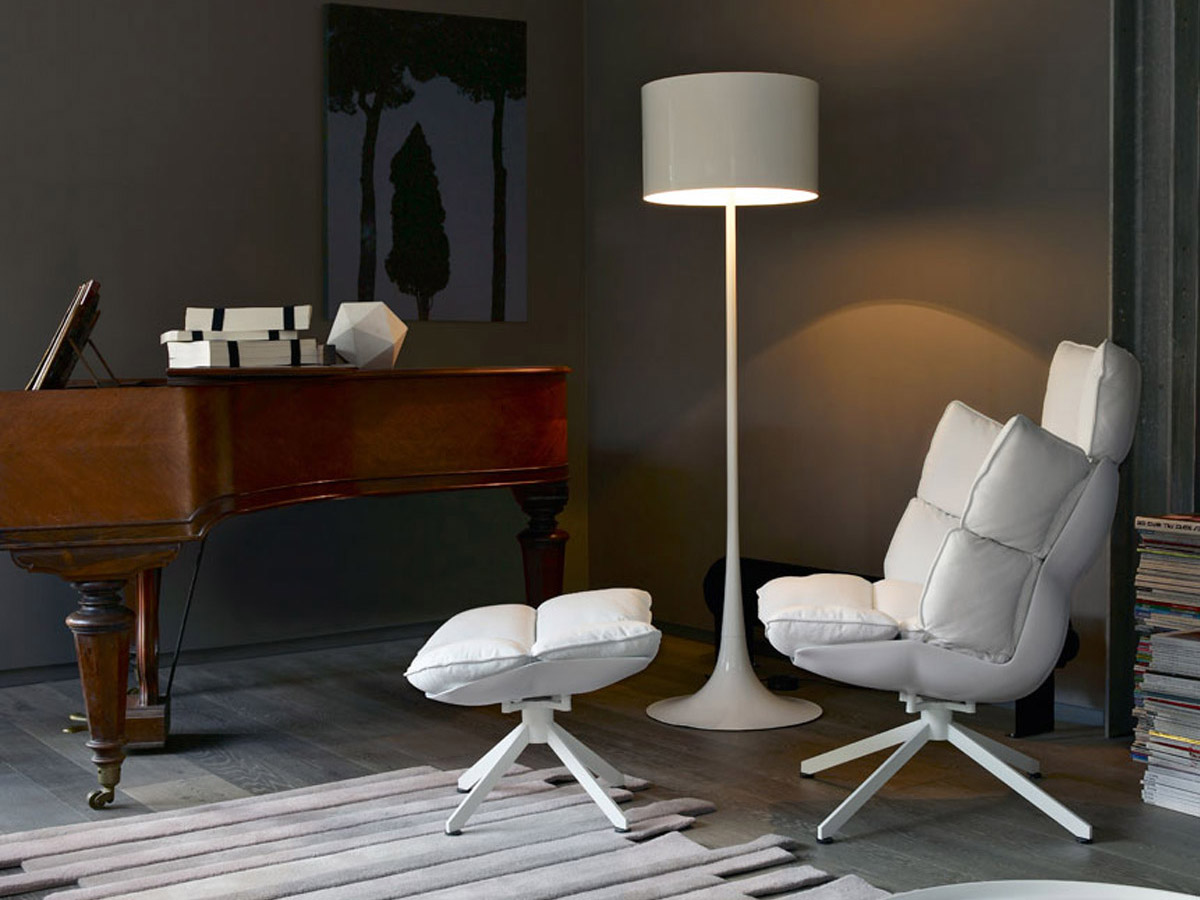 B B Italia Husk Pouf Aluminum Base
