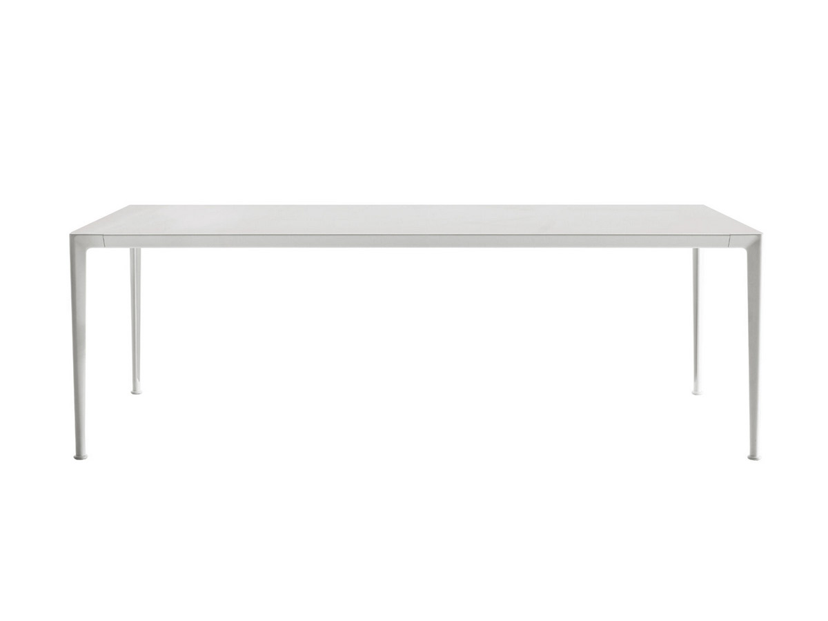B B Italia Mirto Outdoor Table