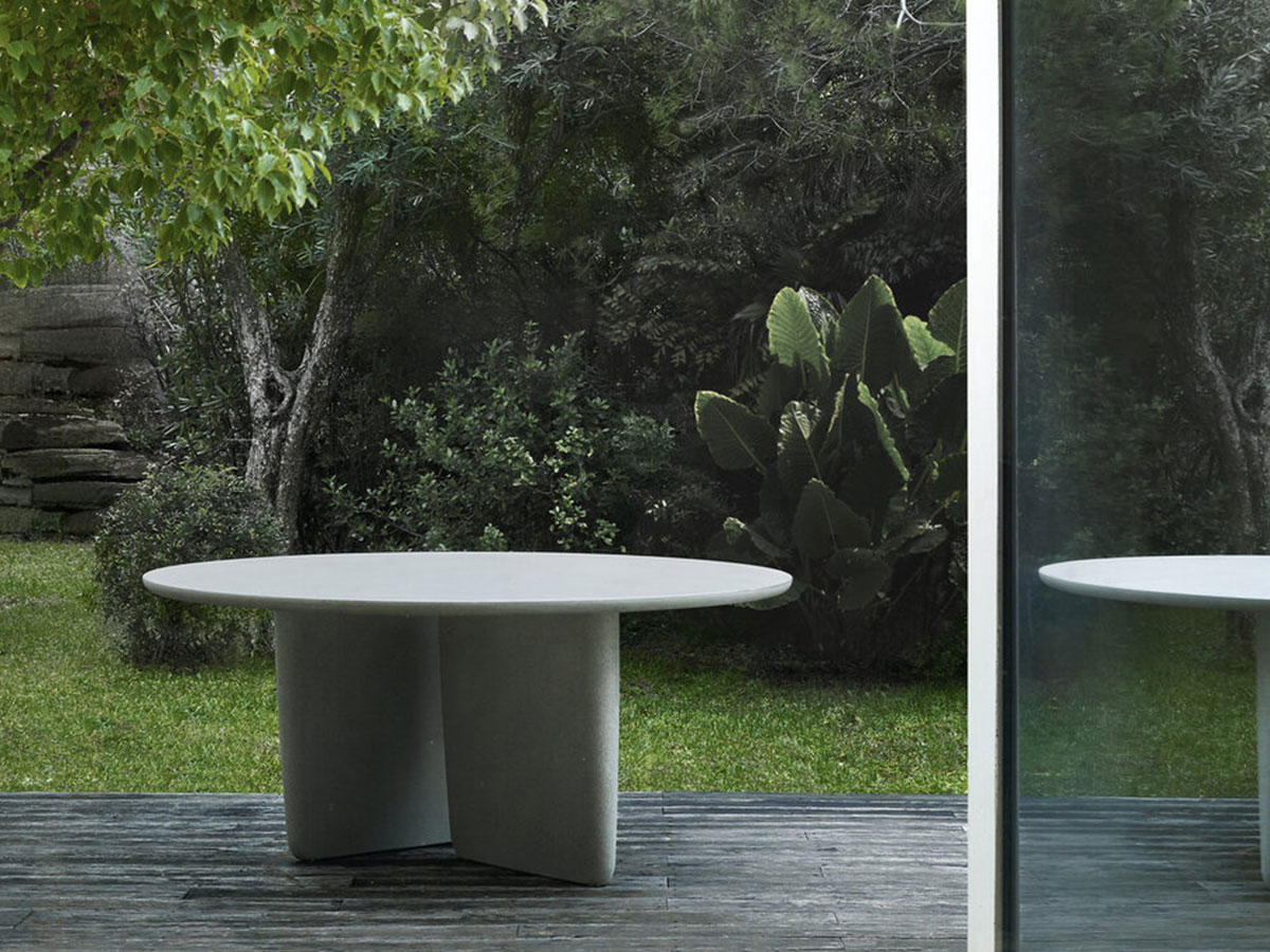 B B Italia Tobi Ishi Outdoor Table