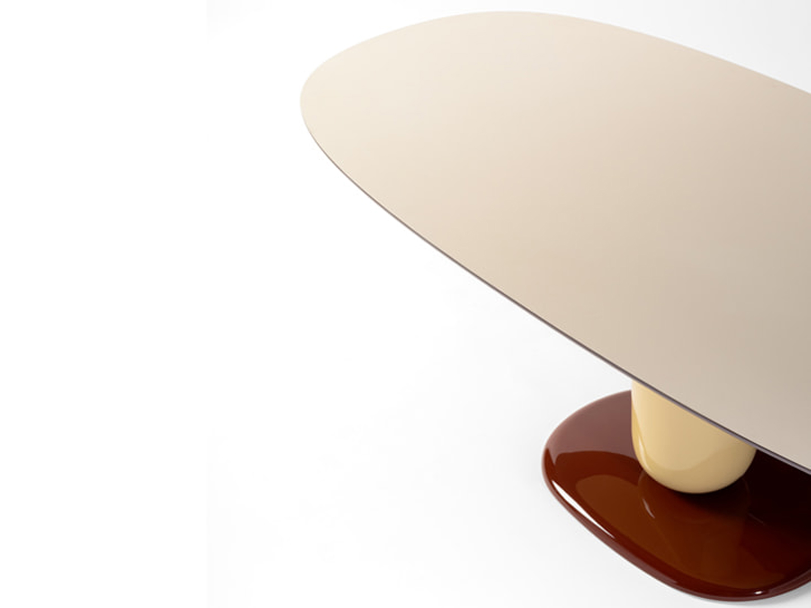 Barcelona Design Explorer Dining Table
