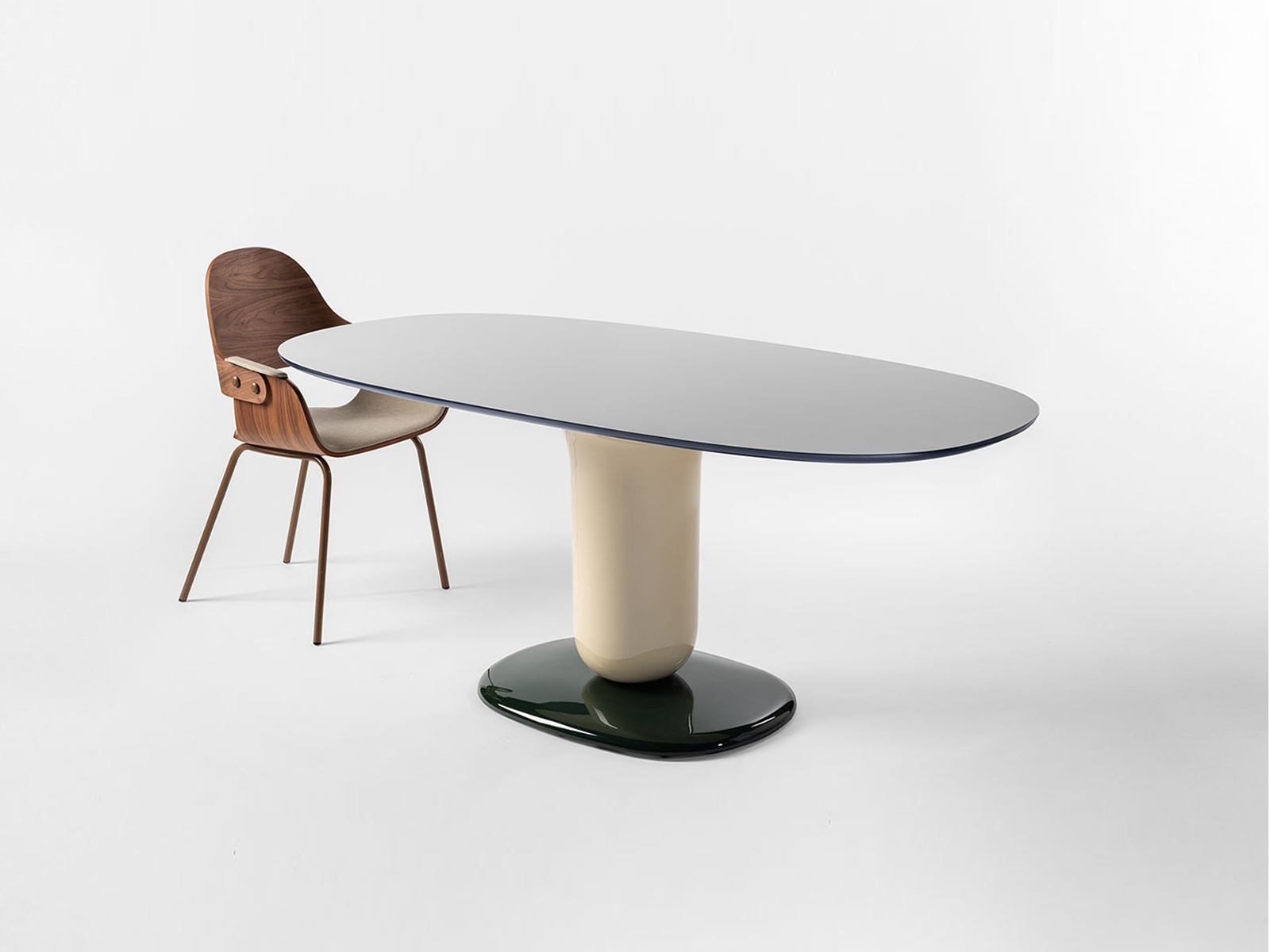 Barcelona Design Explorer Dining Table