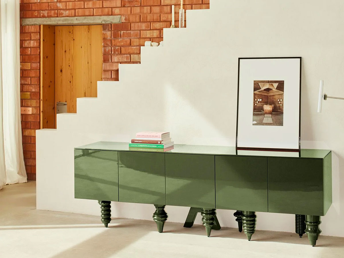 Barcelona Design Multileg Showtime Sideboard
