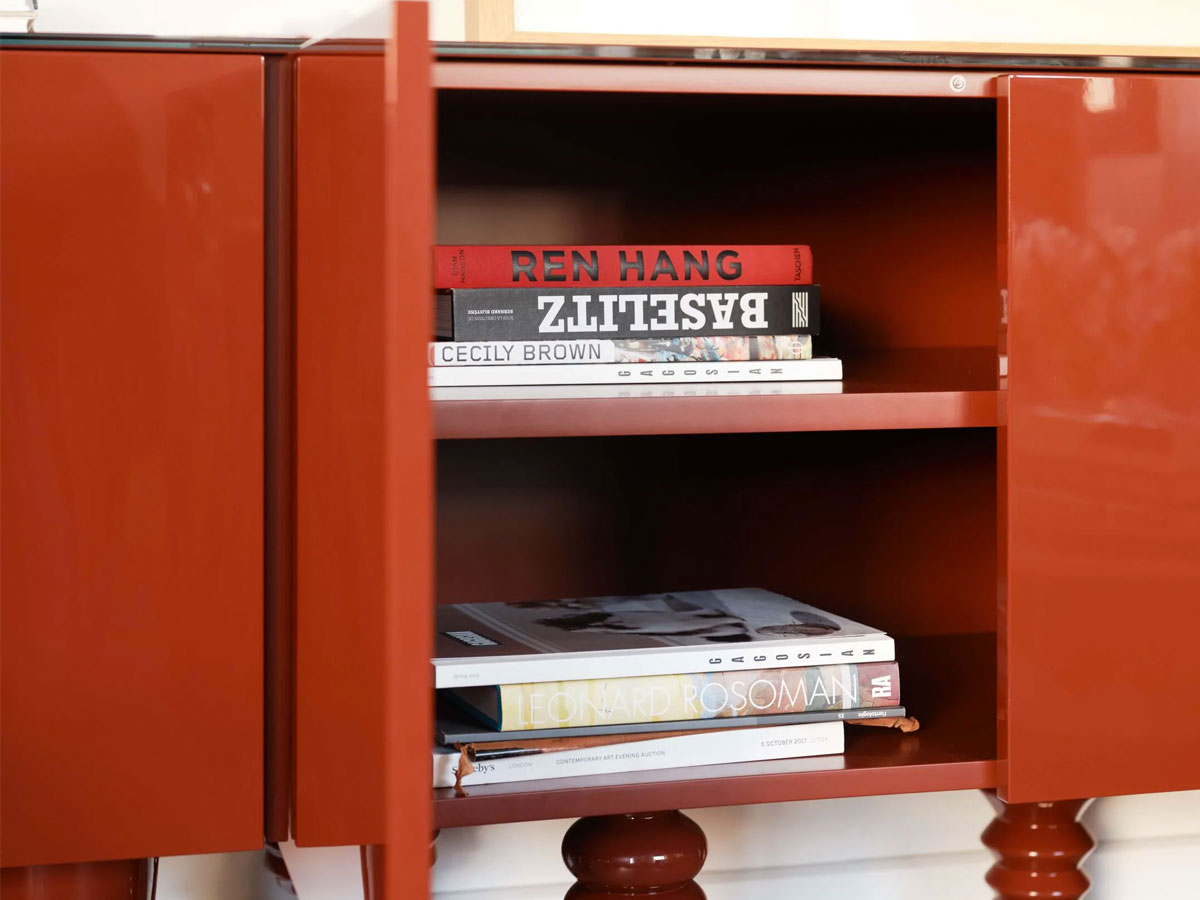 Barcelona Design Multileg Showtime Sideboard