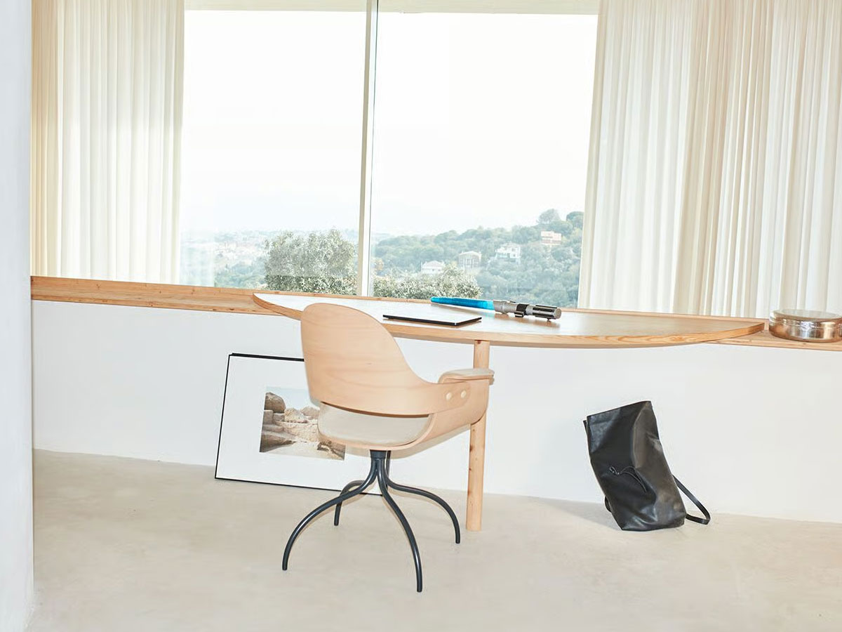 Barcelona Design Showtime Chair Swivel Base