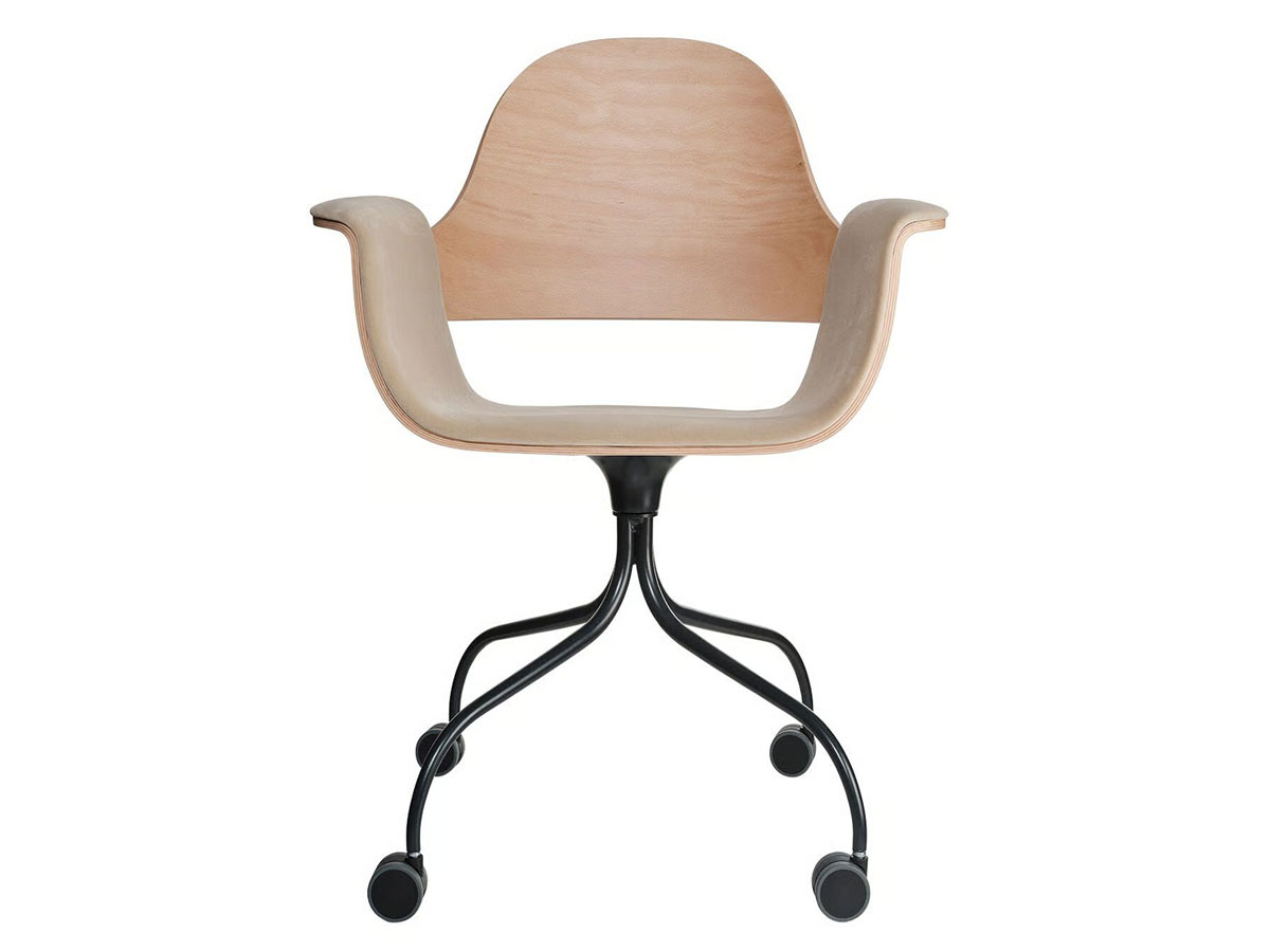 Barcelona Design Showtime Chair Swivel Base With Castors