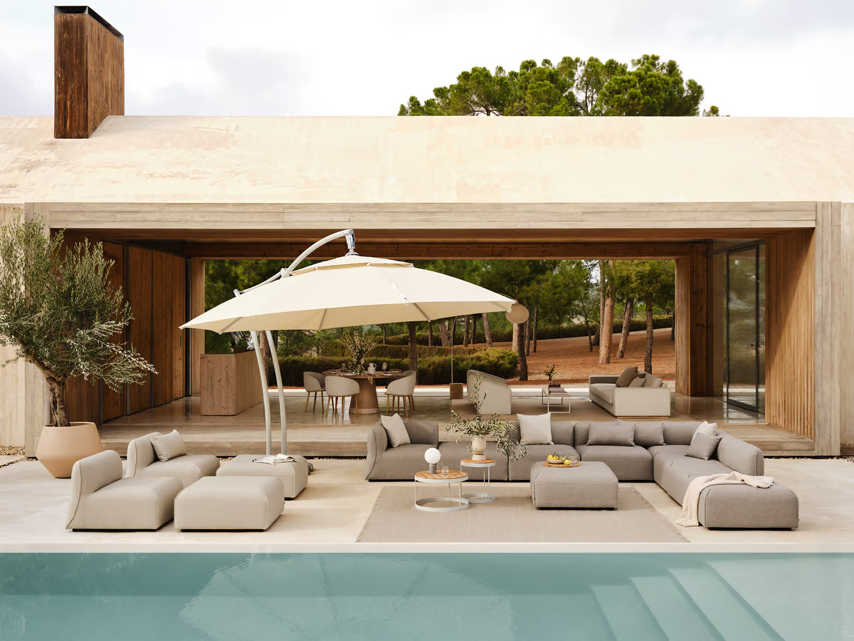 Bolia Cape Parasol