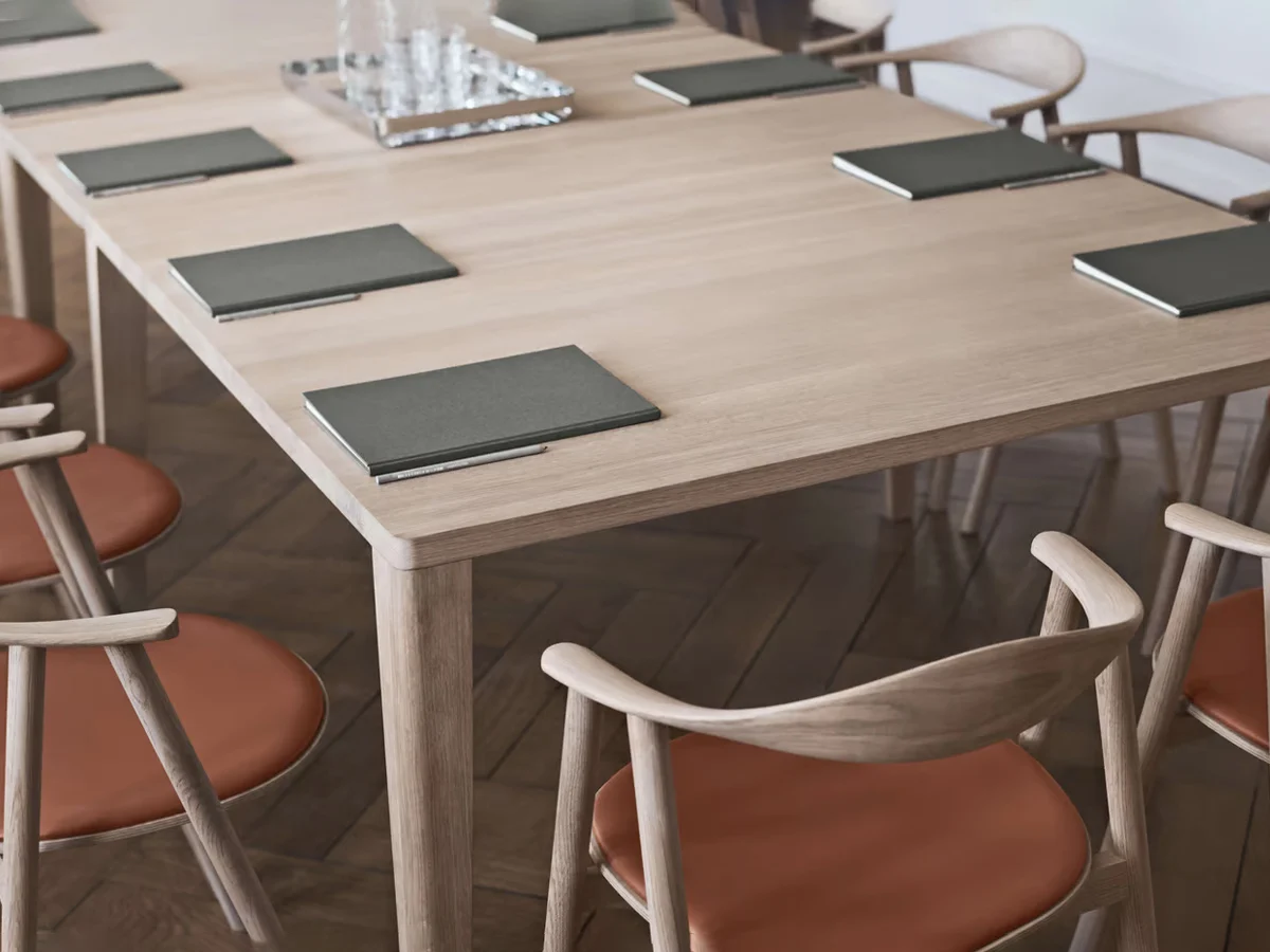 Bolia Graceful Square Table