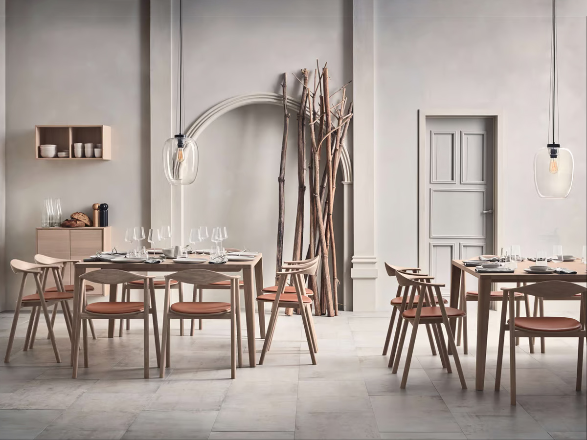 Bolia Graceful Square Table