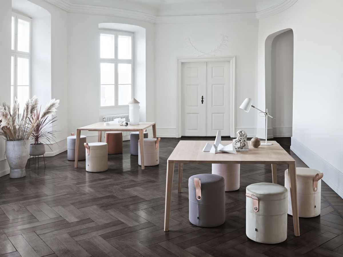Bolia Graceful Square Table