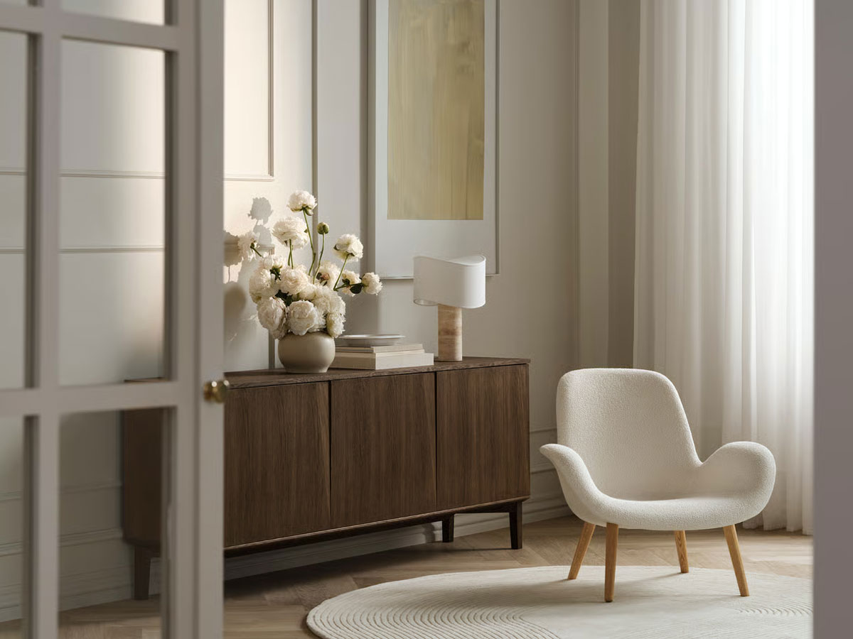 Bolia Seed Armchair Wooden Legs