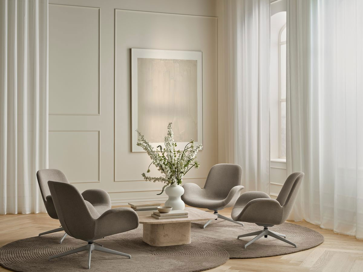 Bolia Seed Armchair Aluminium Legs