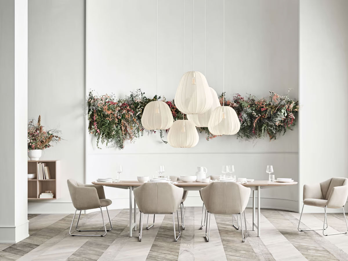 Bolia Track Table Extendable