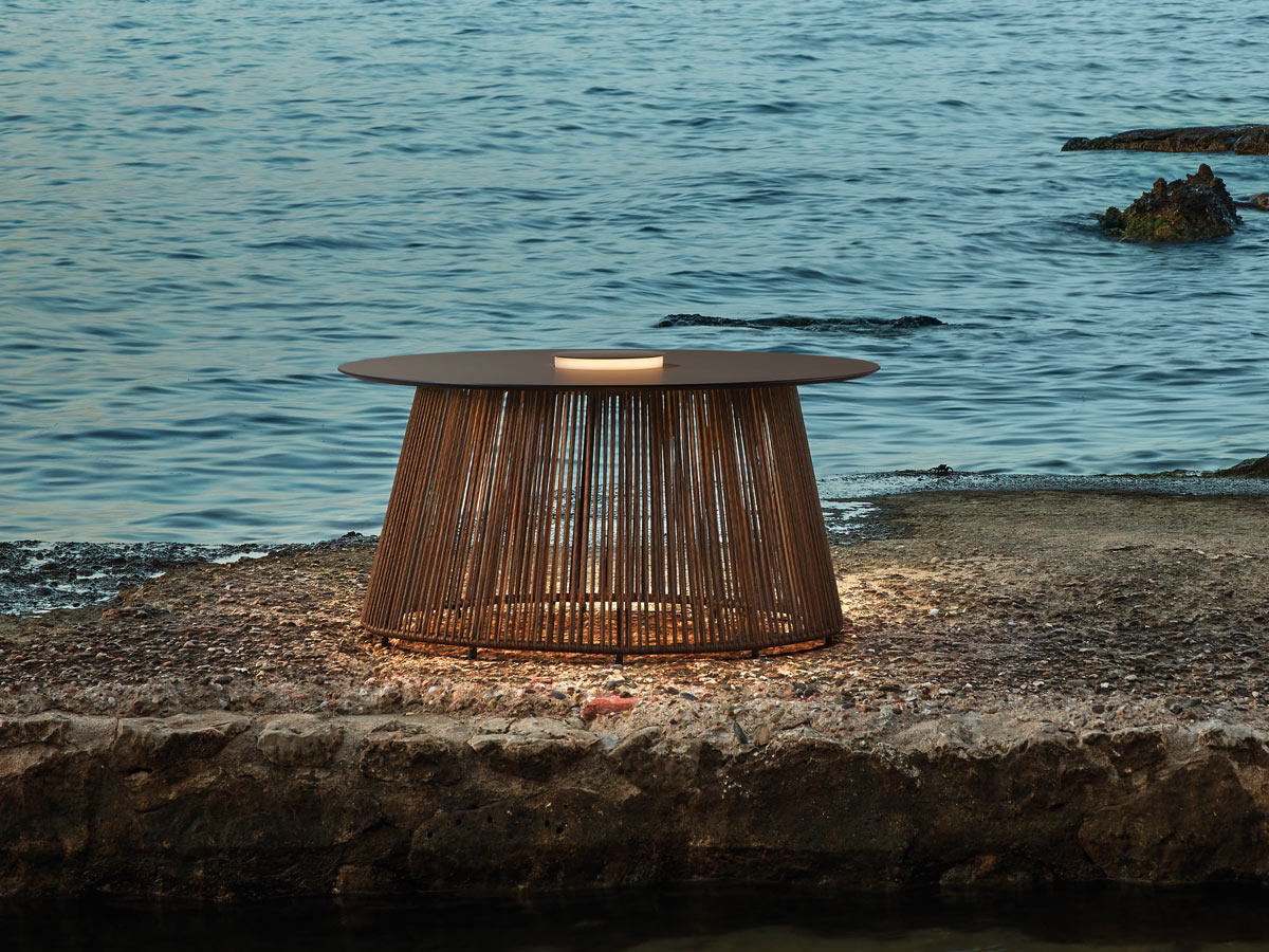 Bover Nit80r Outdoor Rechargeable Floor Lamp