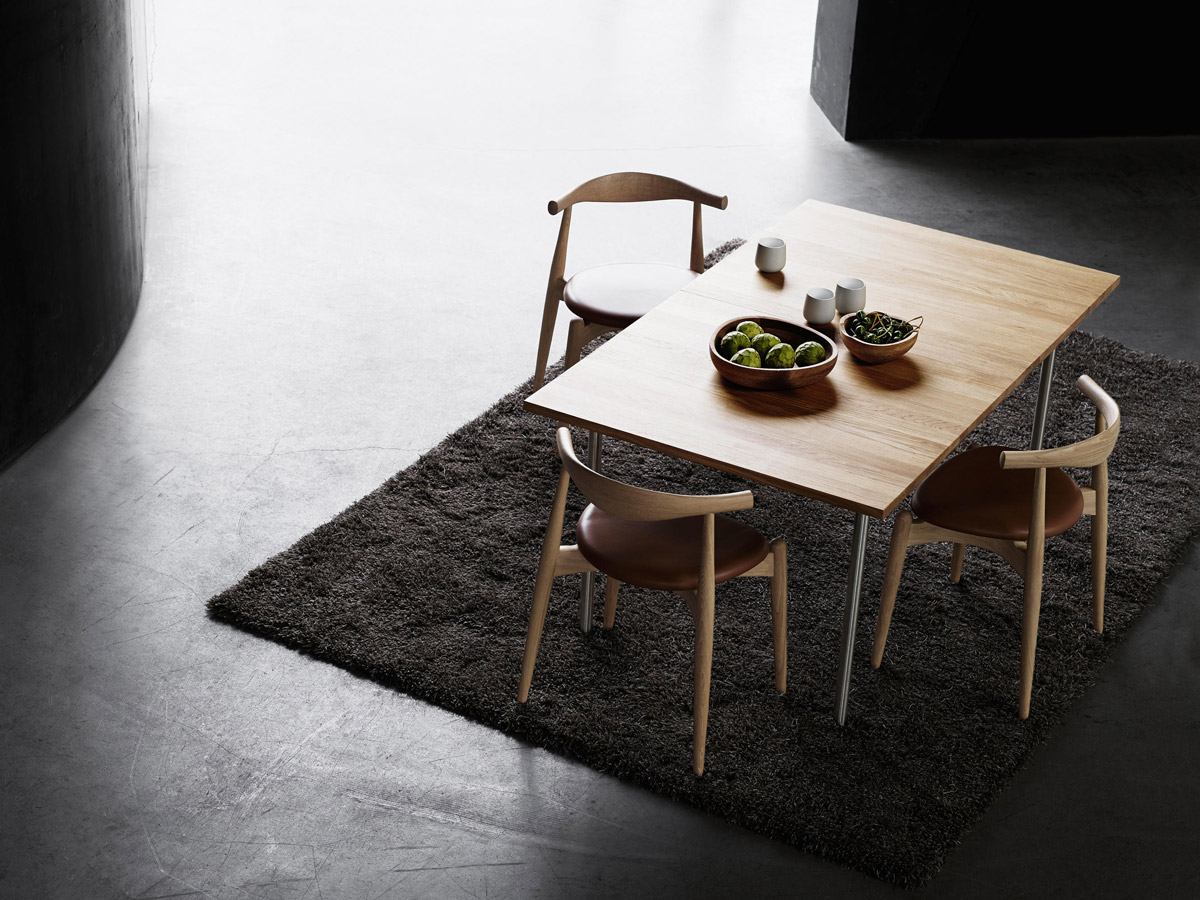 Carl Hansen Son Ch20 Elbow Chair