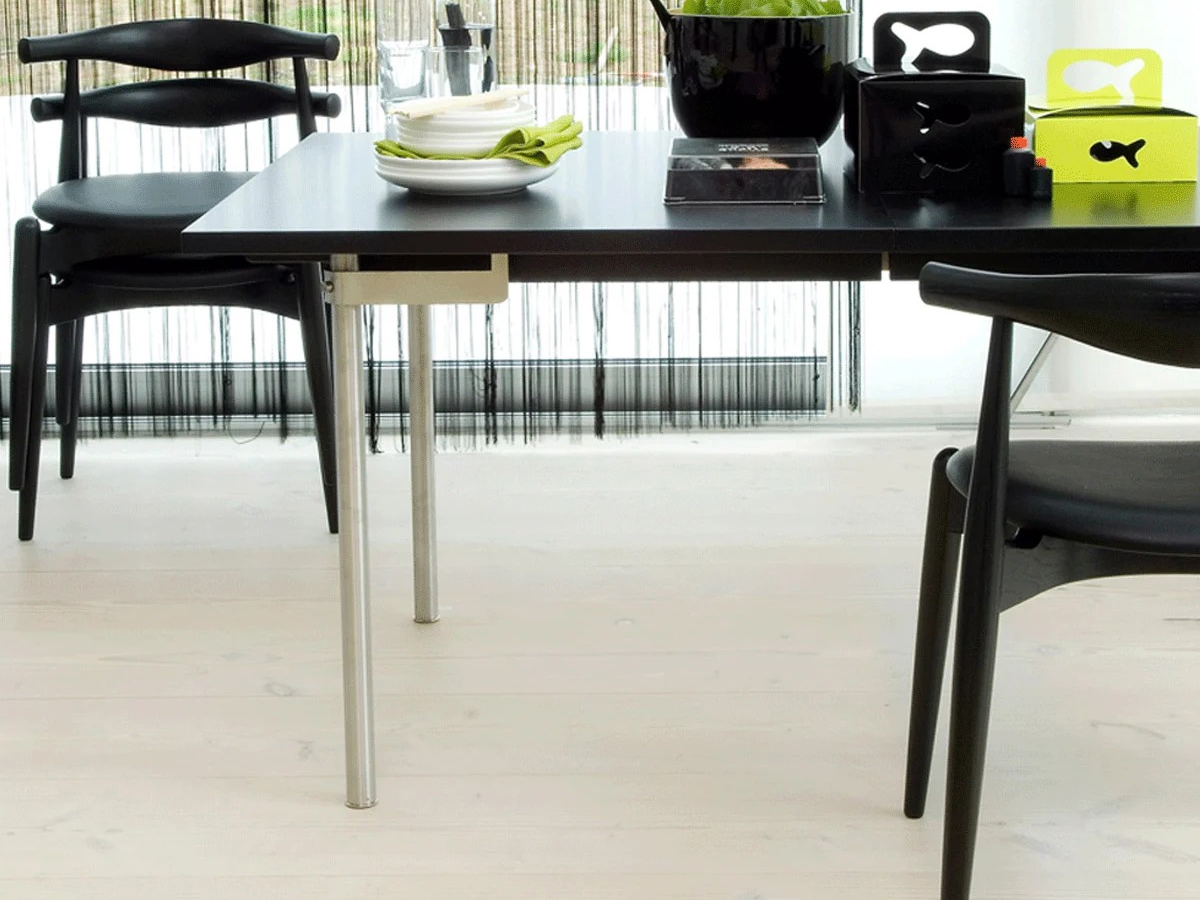 Carl Hansen Son Ch20 Elbow Chair