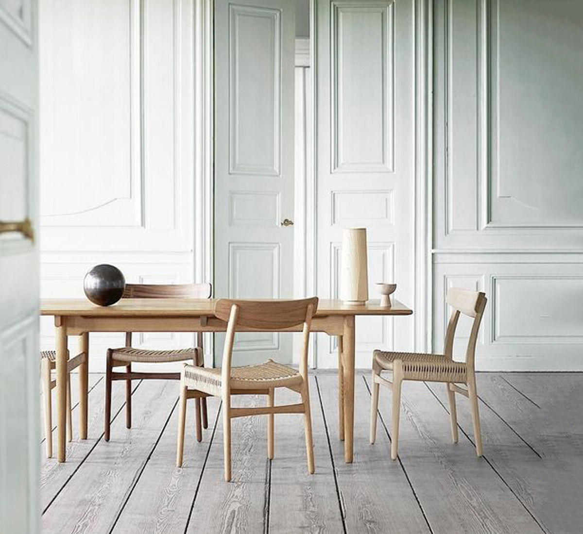 Carl Hansen Son Ch23 Chair