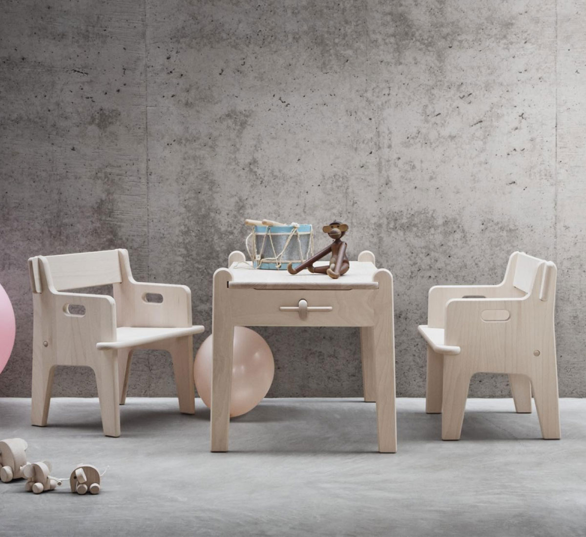 Журнальный столик Carl Hansen & Søn CH411 Peter's Table, детский