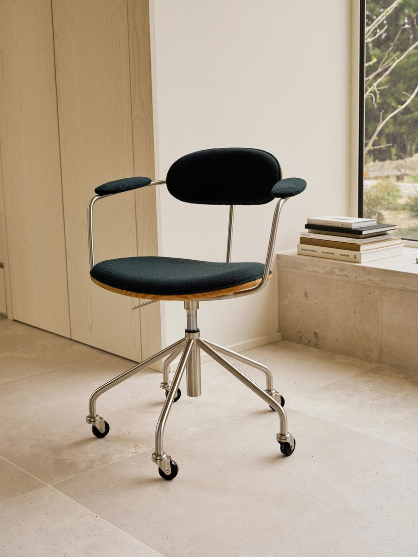 Carl Hansen Son Ch621 Swivel Chair