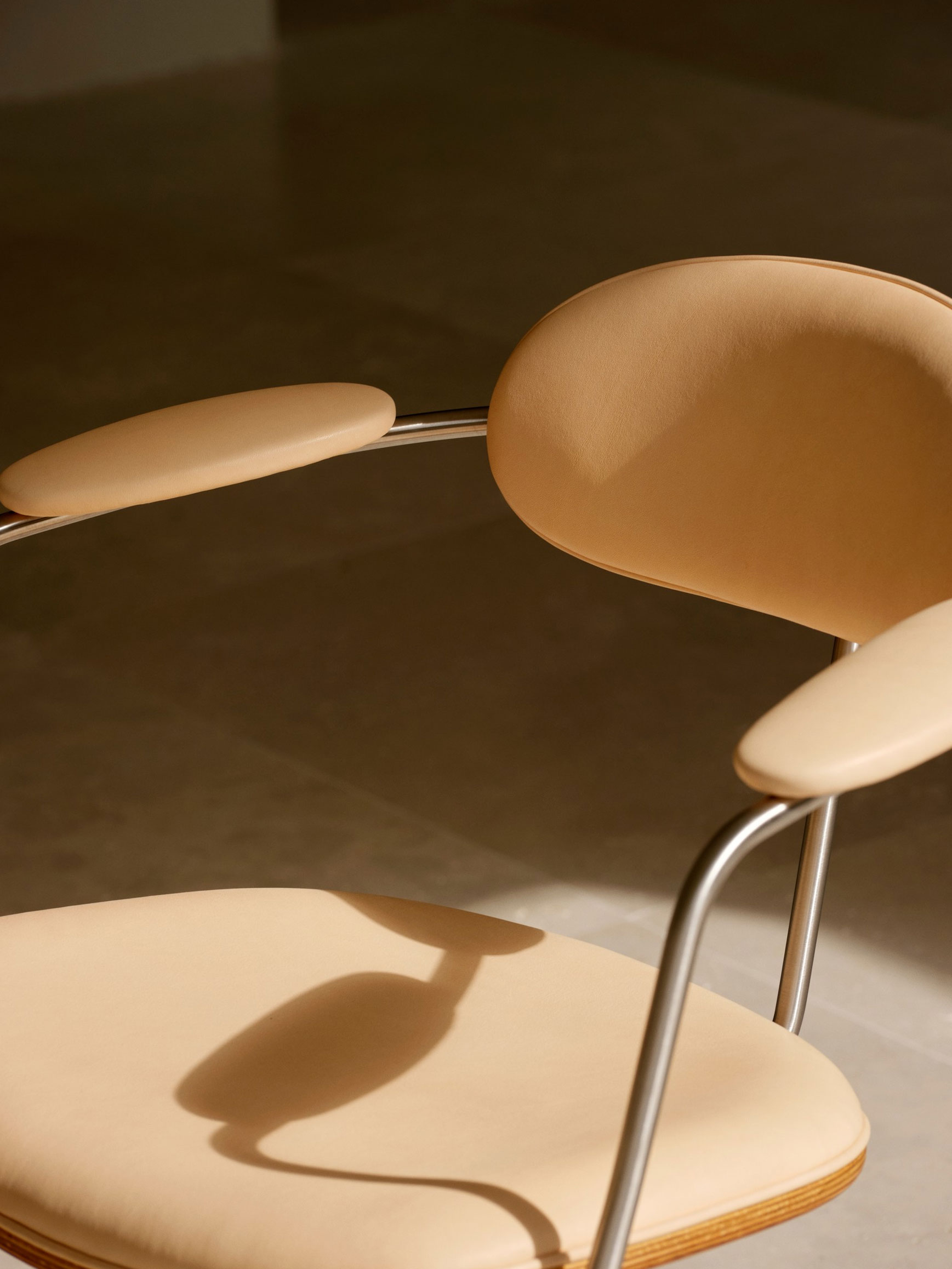 Carl Hansen Son Ch621 Swivel Chair