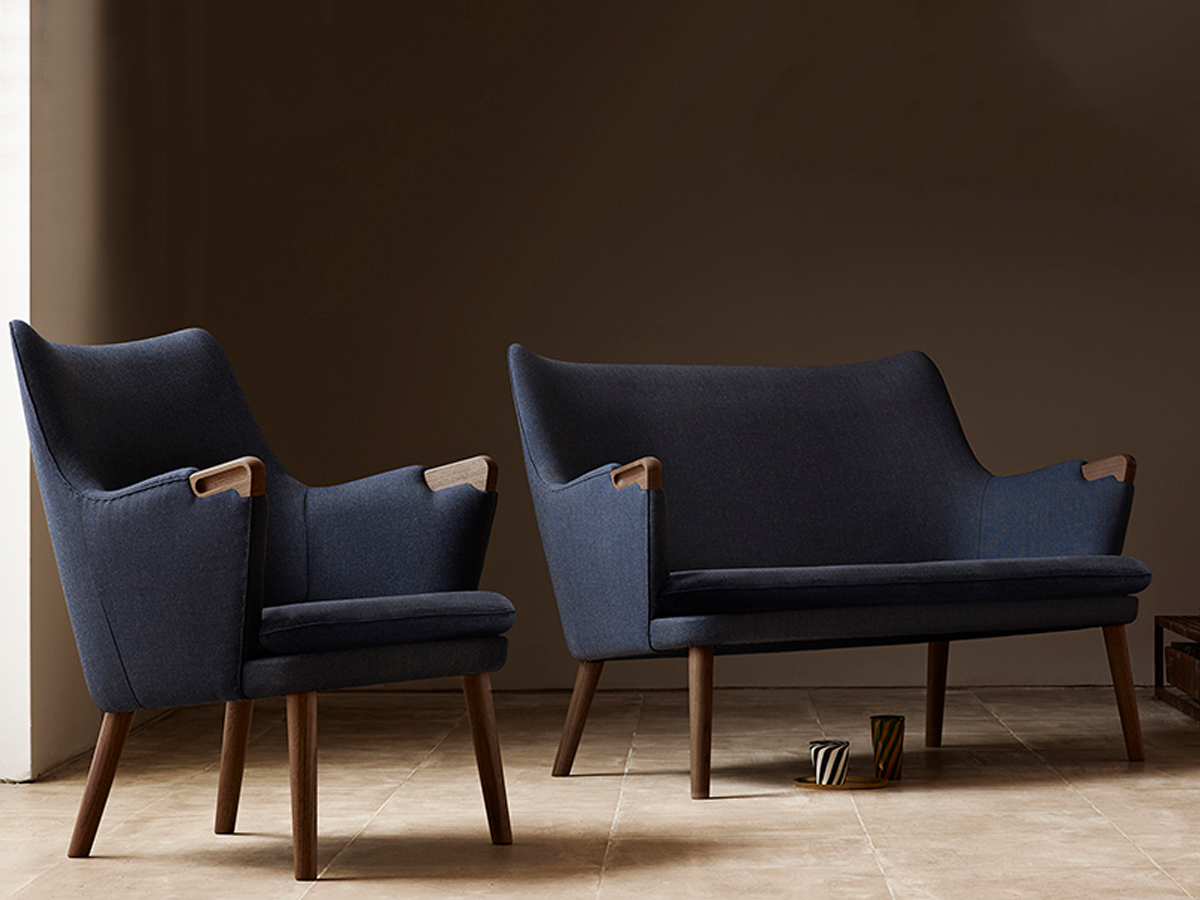 Carl Hansen Son Ch72 2 Seater Sofa