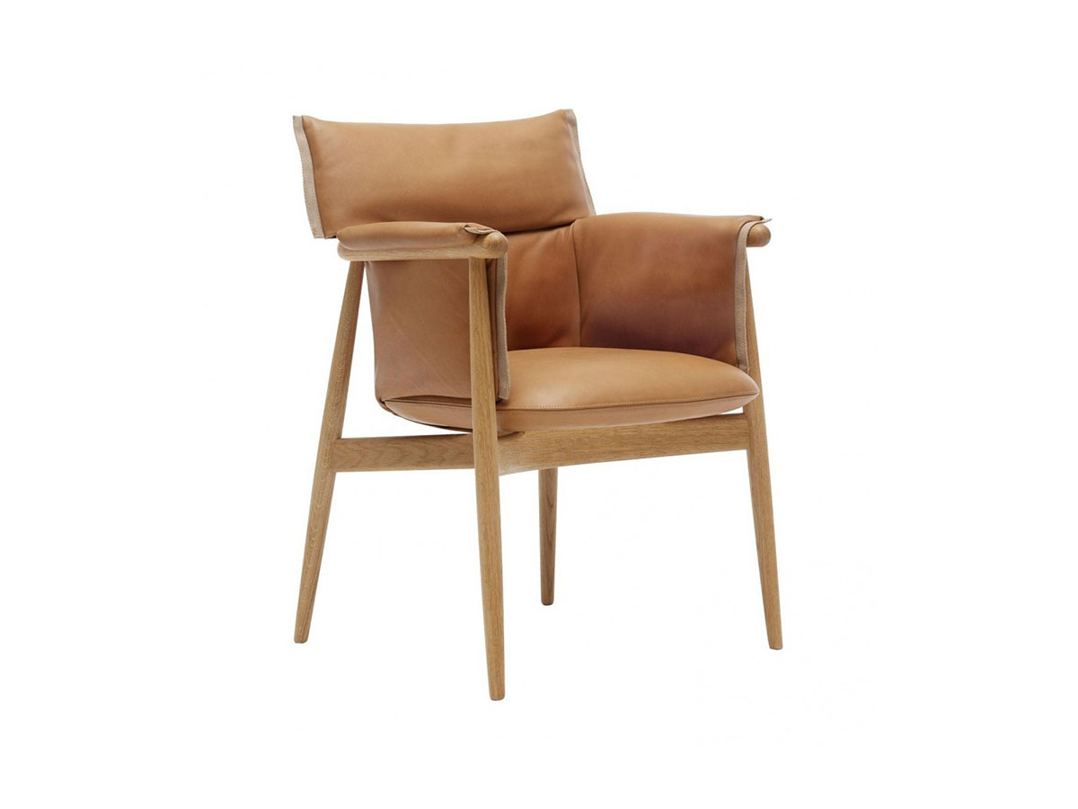 Carl Hansen Son E005 Embrace Chair