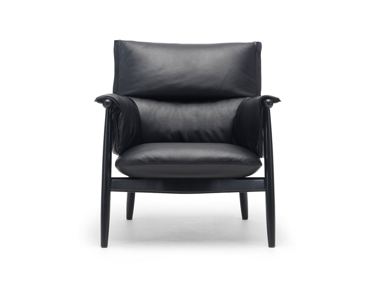 Carl Hansen Son E015 Embrace Lounge Chair