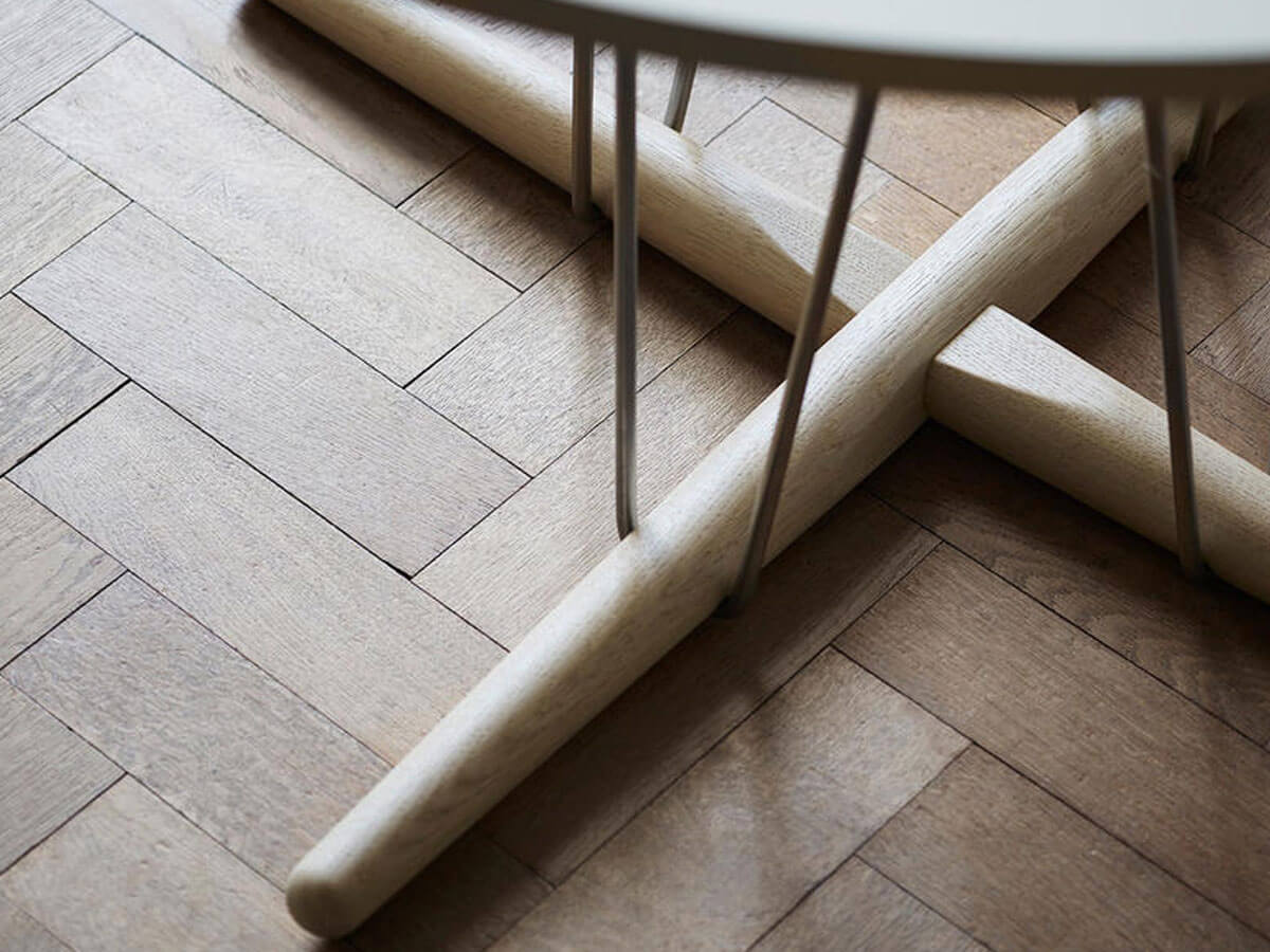 Carl Hansen Son E020 Embrace Table