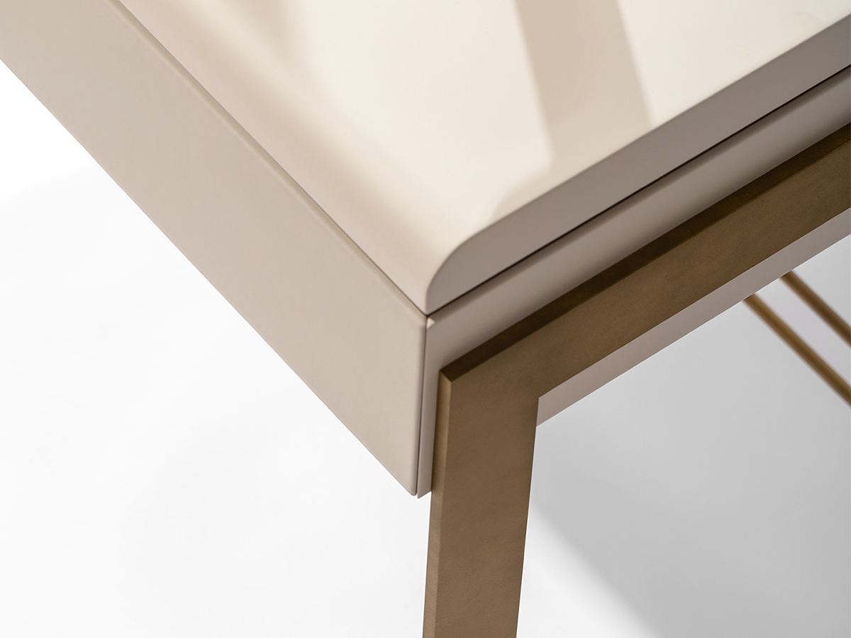 Carpanese Home Althea V Vanity Desk