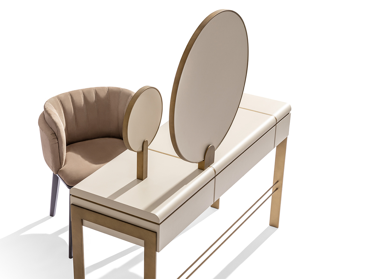 Carpanese Home Althea V Vanity Desk