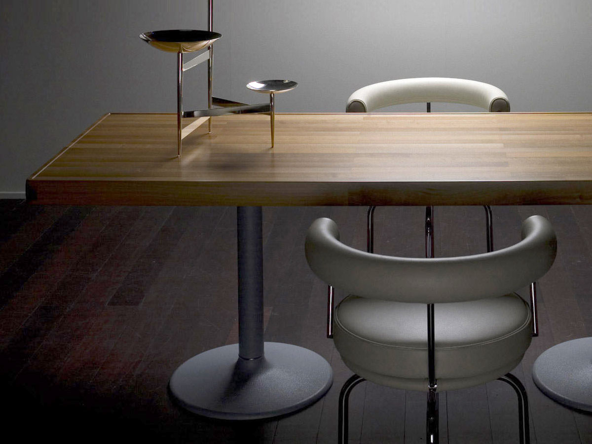 Стол Cassina 11 Table Pieds Corolle, Plateau Bois