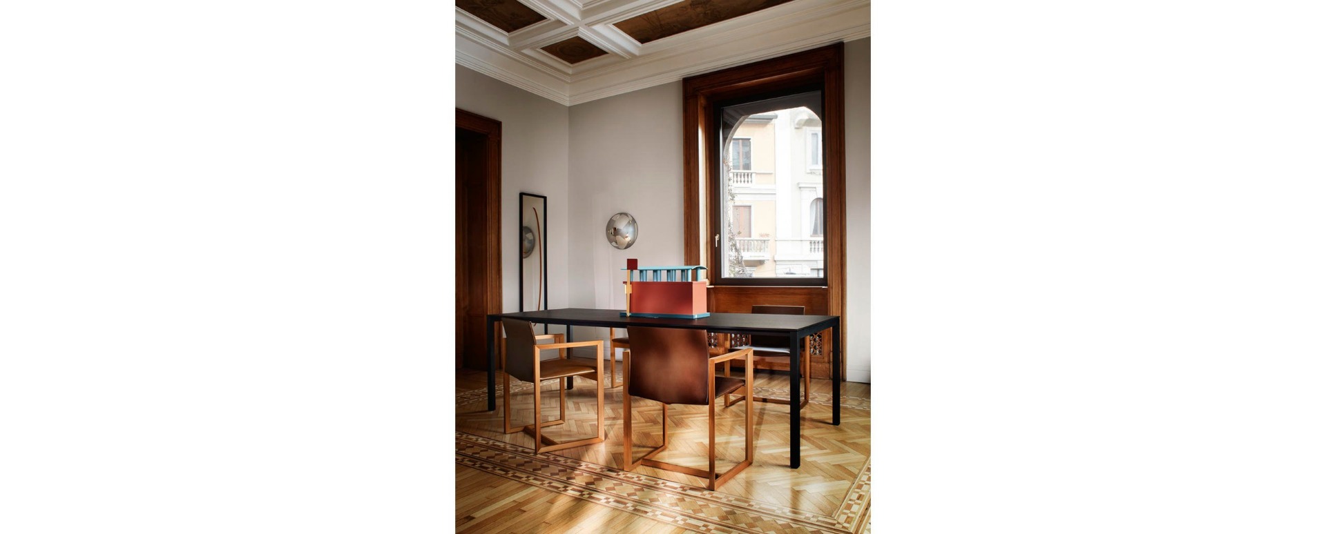 Cassina 195 Naan Table