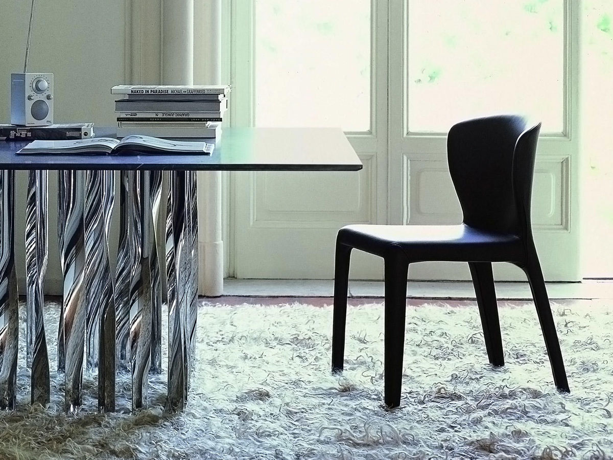 Cassina 369 Hola Chair